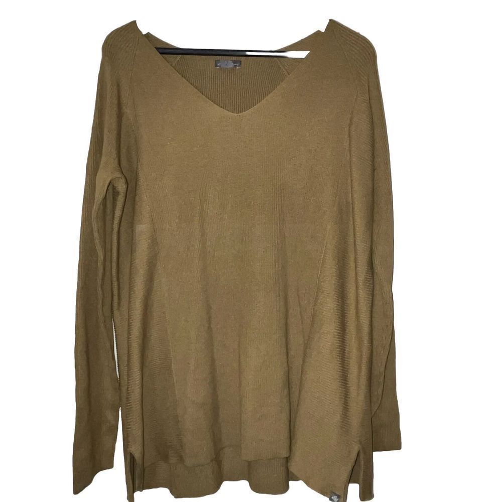 Eddie Bauer Knitted Sweater Wmns Sz XL  Golden‎ Cotton Blend V Neck